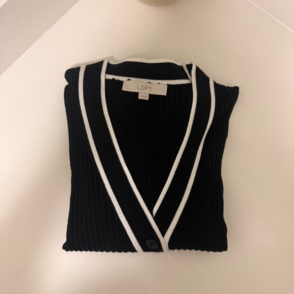 Preppy Black & White Contrast Trim Cardigan – LOFT, Size M - Picture 4 of 5